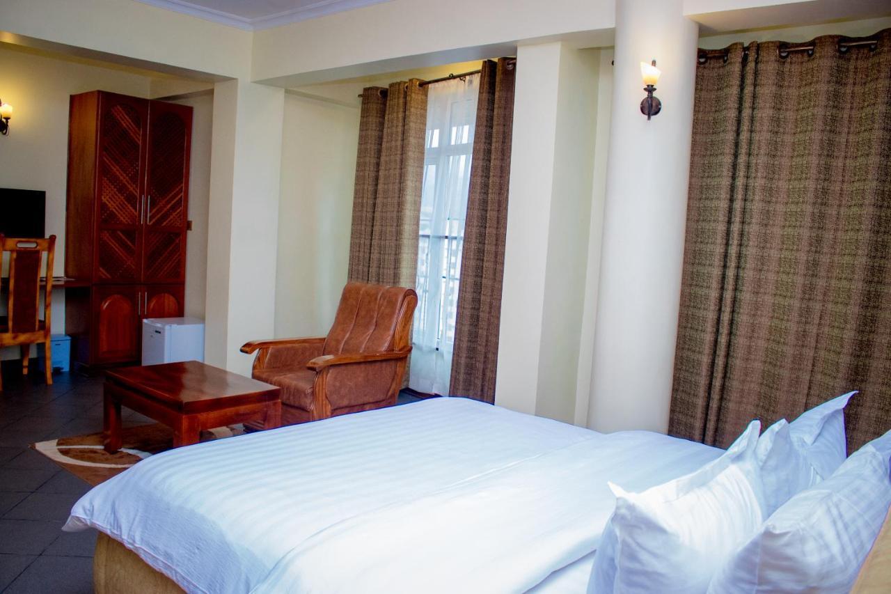 Seven Skies Hotel Аруша Екстериор снимка