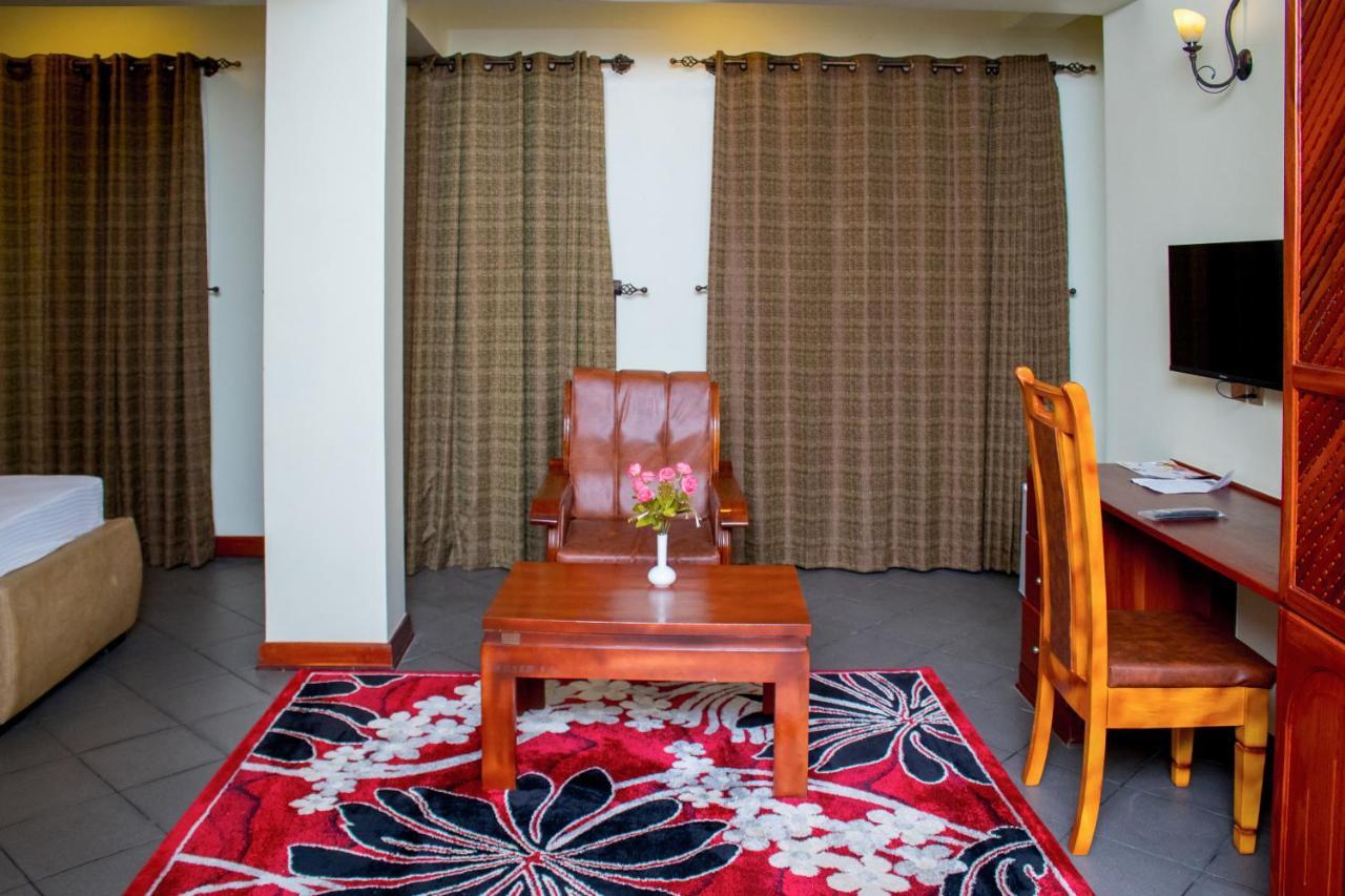 Seven Skies Hotel Аруша Екстериор снимка