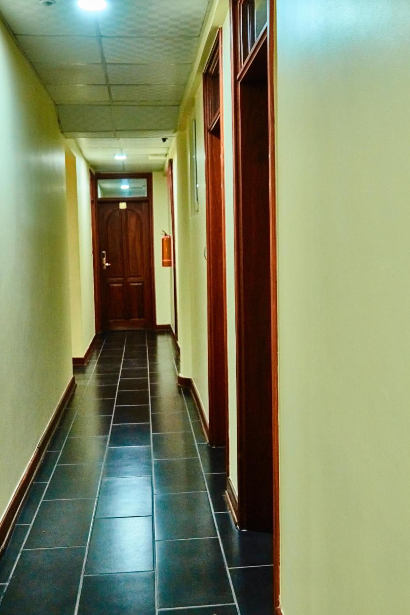 Seven Skies Hotel Аруша Екстериор снимка